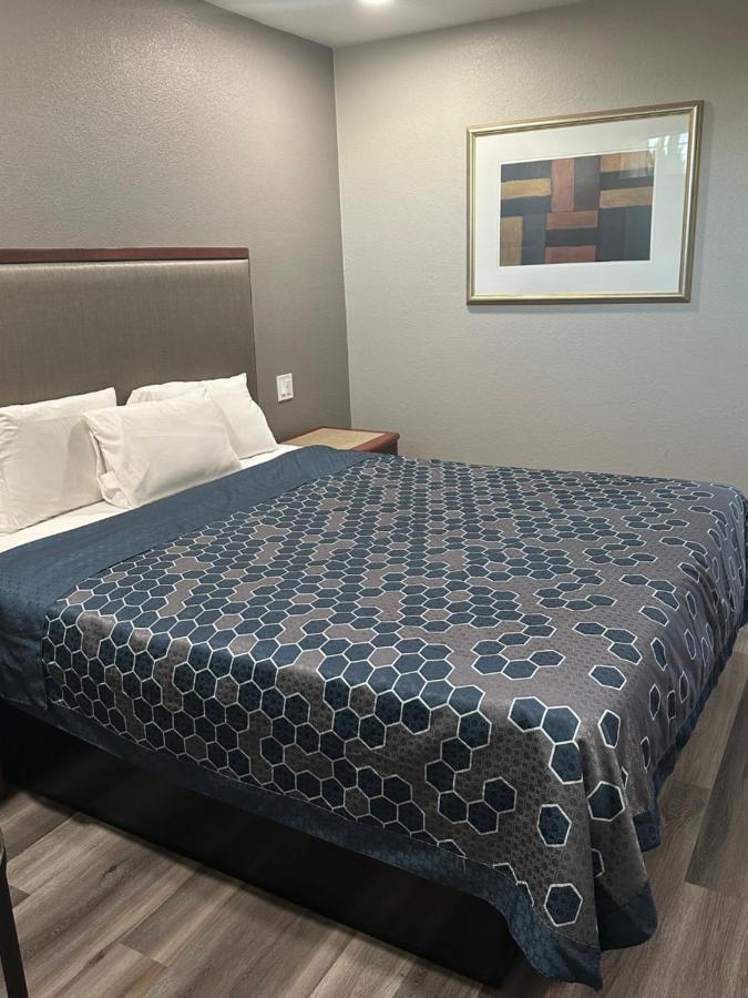 Royal Motel Tracy Bagian luar foto